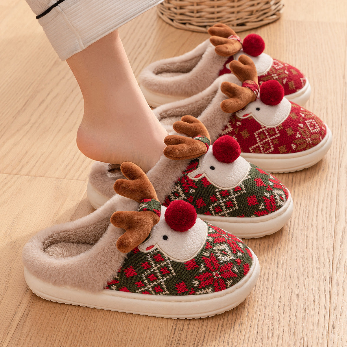 Chaussons de Noël en peluche en forme d'élan mignon